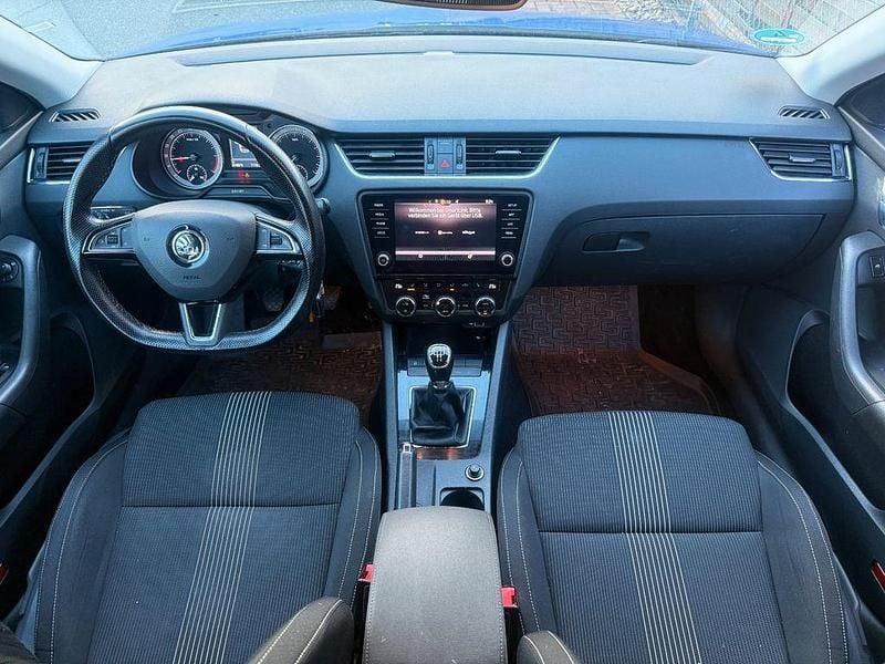 Gebraucht Skoda Octavia Style 116 PS (85 kW) 2018 Blau Kombi
