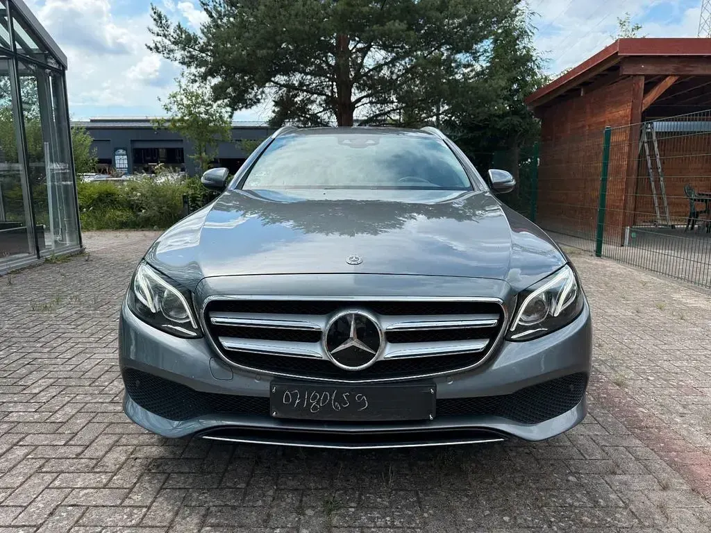 Gebraucht Mercedes E400 333 PS (244 kW) 2018 Grau Kombi