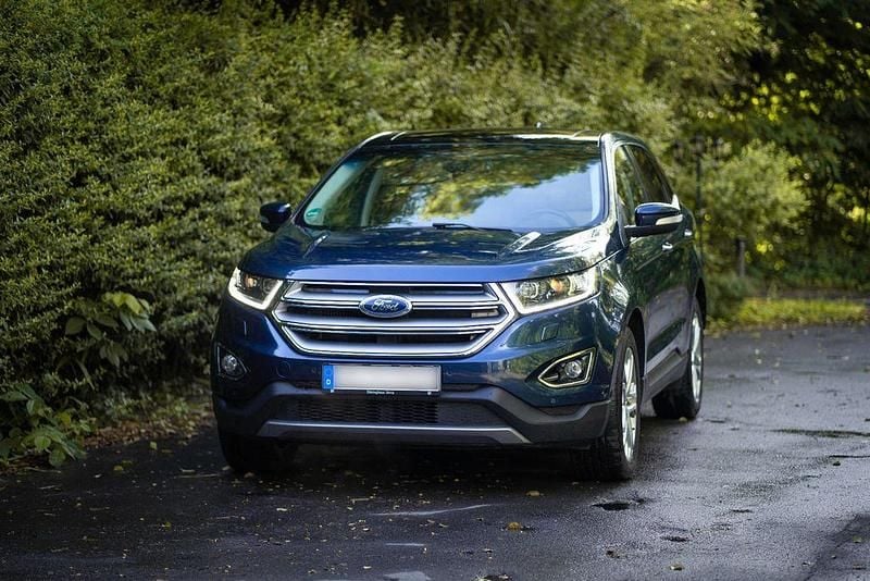 Blau Gebraucht 2017 Ford Edge SUV | 11.399 € (Superpreis) - Bild 1/4