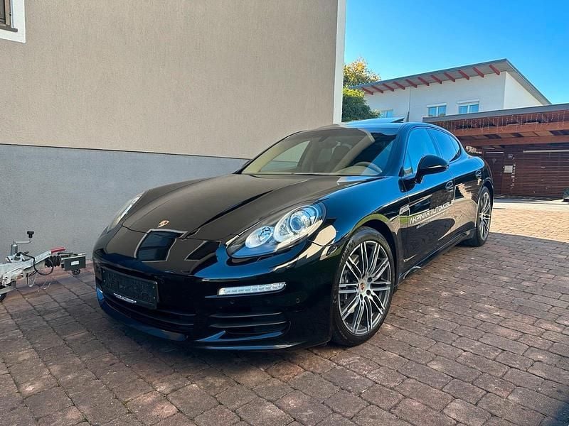 Schwarz Gebraucht 2014 Porsche Panamera Limousine | 27.000 € (Guter Preis) - Bild 1/4