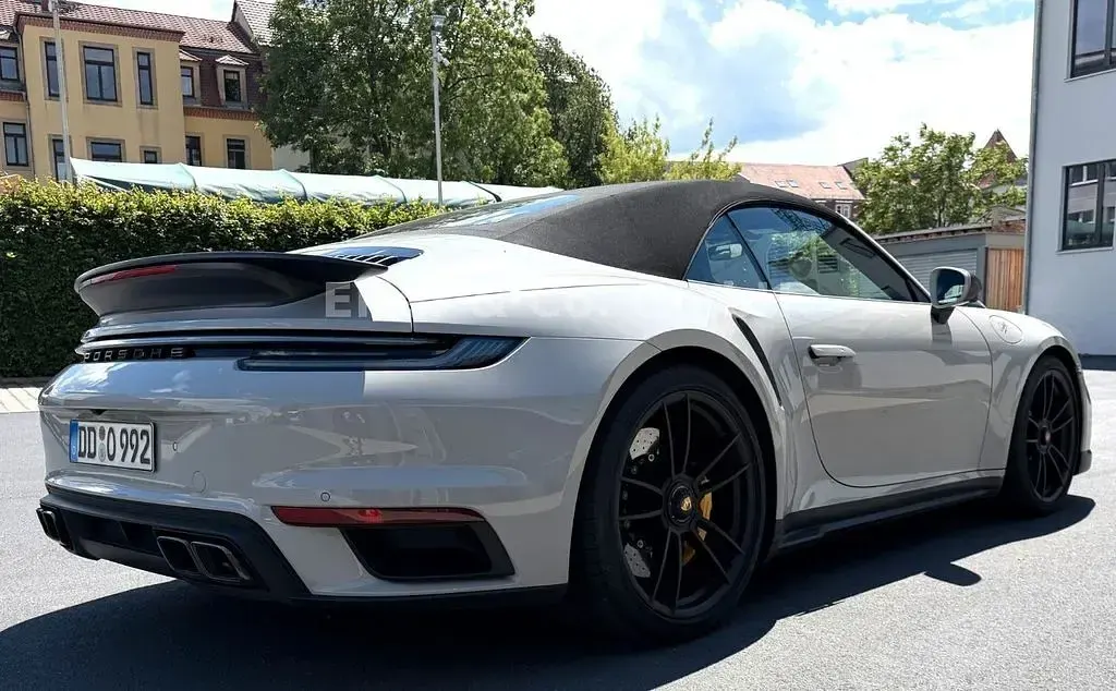 Gebraucht Porsche 911 Turbo S Cabriolet 650 PS (478 kW) 2022 Grau Cabrio