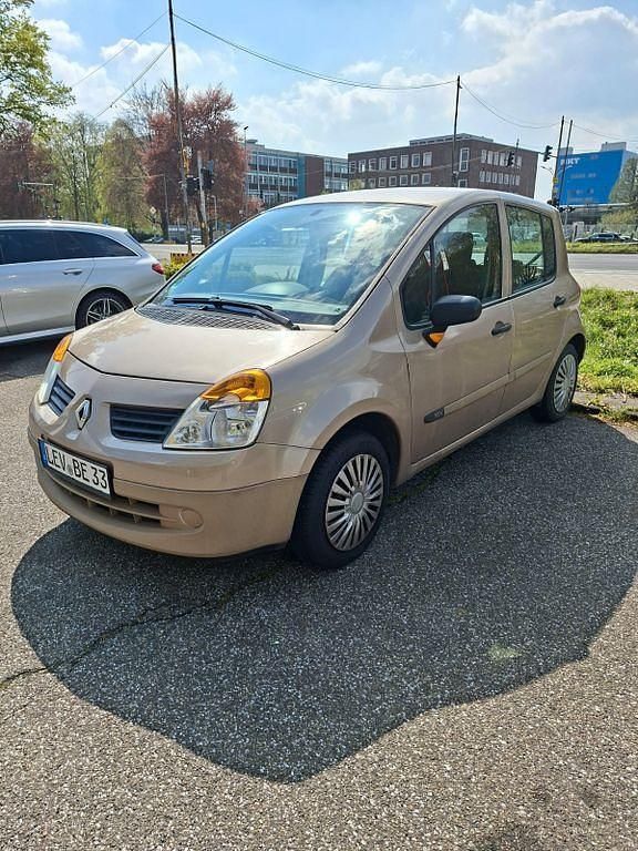 Second-hand Renault Modus Dynamique 75 CP (55 kW) 2005 Auriu Monovolum