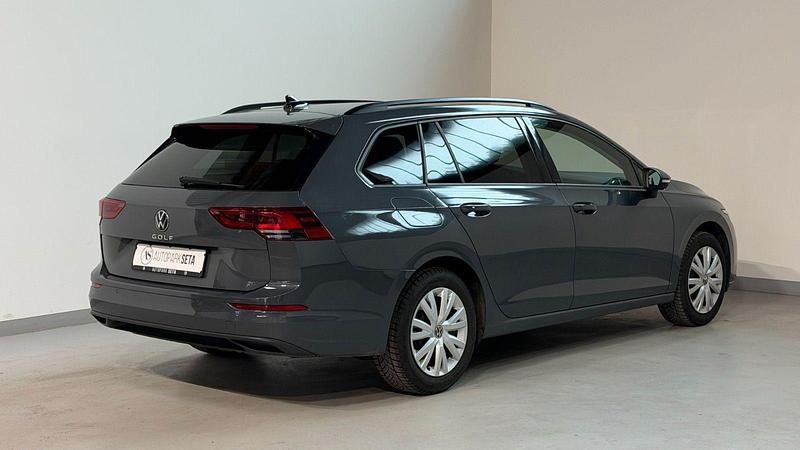 Gebraucht VW Golf VIII Life 150 PS (110 kW) 2022 Grau Kombi
