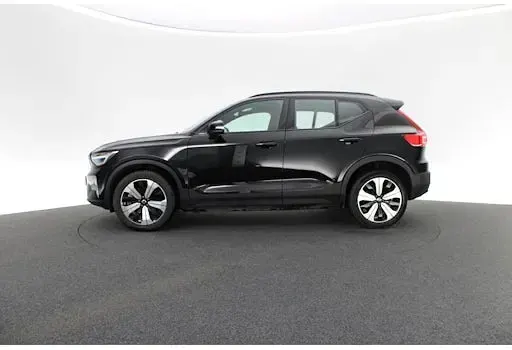 Używany Volvo EX40 Core 169 kW (231 KM) 2022 Czarny SUV