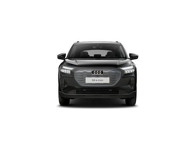 Gebraucht Audi Q4 e-tron 150 kW (204 PS) 2023 Mythosschwarz metallic SUV