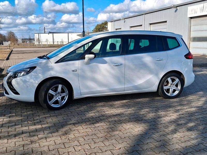 Gebraucht Opel Zafira Tourer 165 PS (121 kW) 2013 Weiß Van / Kleinbus