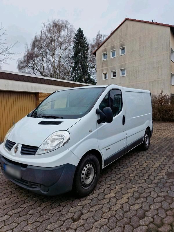 Gebraucht Renault Trafic 145 PS (106 kW) 2010 Weiß Van / Kleinbus