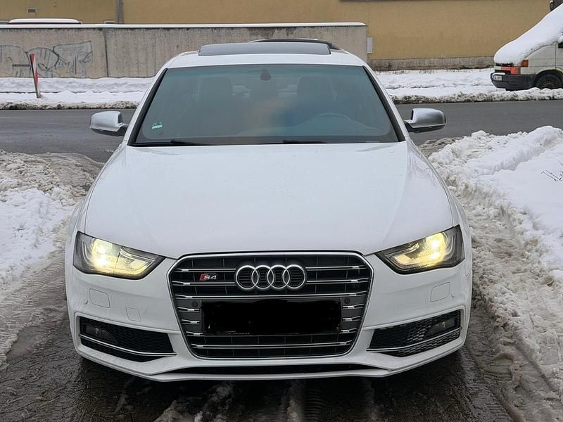 Weiß Gebraucht 2013 Audi S4 Limousine | 16.000 € (Superpreis) - Bild 1/4