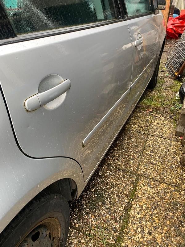 Gebraucht VW Polo 80 PS (58 kW) 2005 Grau Kleinwagen