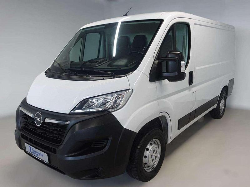 Casabl/arctic/eisweiss/kaolin Gebraucht 2022 Opel Movano Edition Van / Kleinbus | 21.990 € (Fairer Preis) - Bild 1/4
