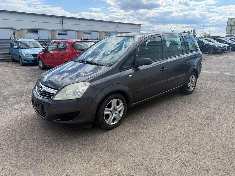 Grau Gebraucht 2009 Opel Zafira Selection Van / Kleinbus | 1.750 € (Guter Preis) - Bild 1/4