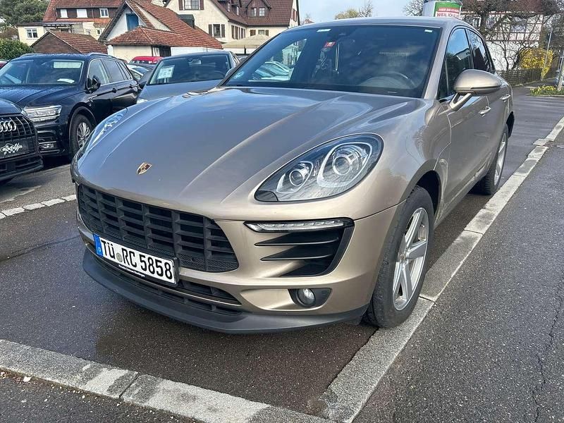 Gold Gebraucht 2016 Porsche Macan SUV | 29.900 € (Guter Preis) - Bild 1/4