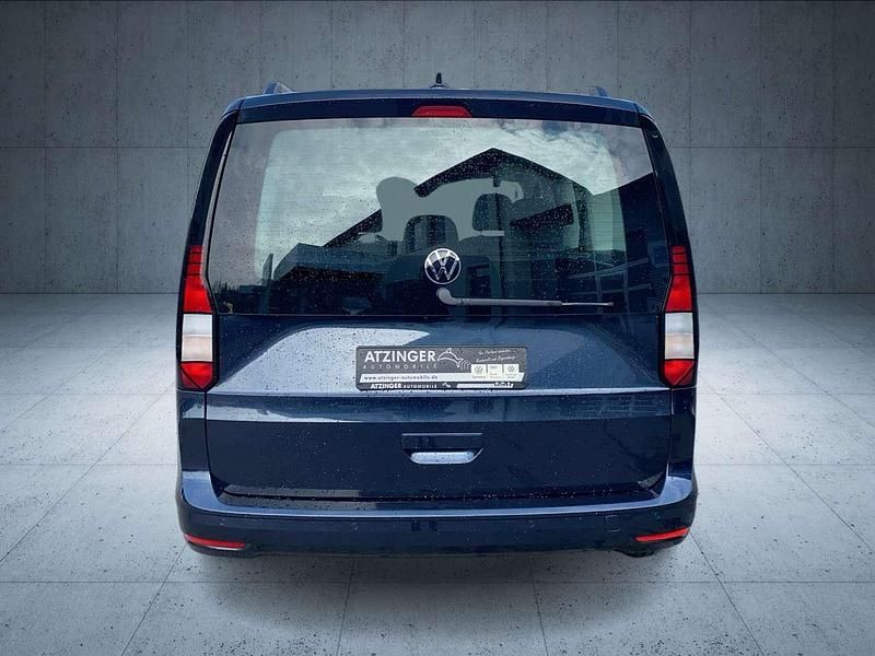 Gebraucht VW Caddy Life 102 PS (75 kW) 2023 Starlight blue (blau) Van / Kleinbus