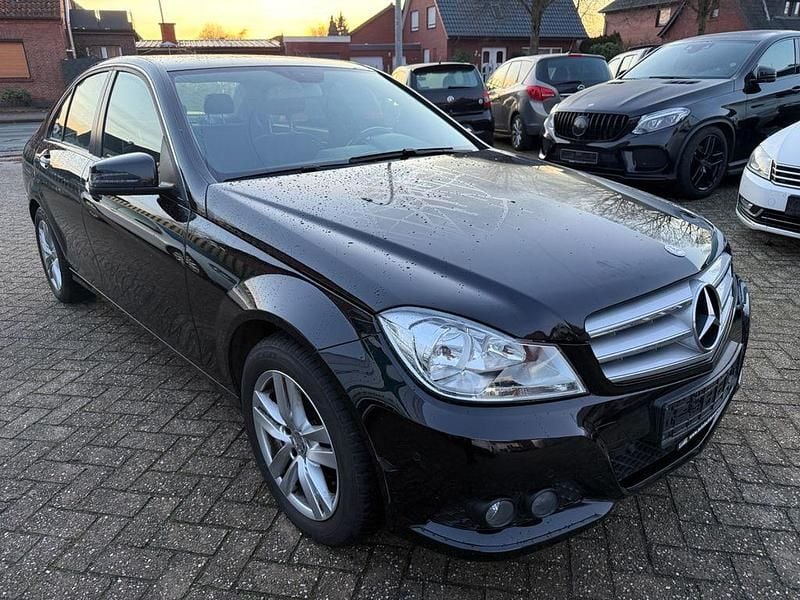 Schwarz Gebraucht 2013 Mercedes C220 Limousine | 5.290 € (Fairer Preis) - Bild 1/4