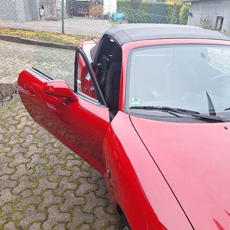 Gebraucht Mazda MX5 140 PS (102 kW) 1998 Rot Cabrio