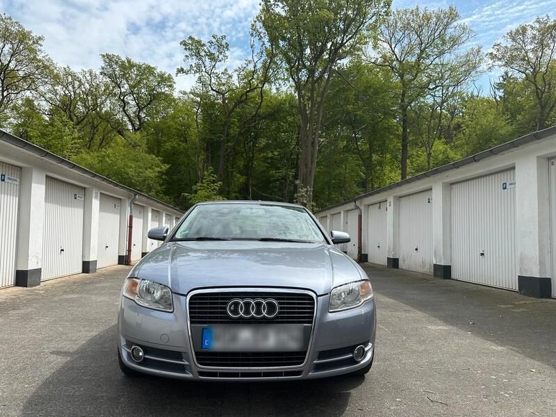 Grau Gebraucht 2005 Audi A4 Limousine | 2.700 € (Superpreis) - Bild 1/4
