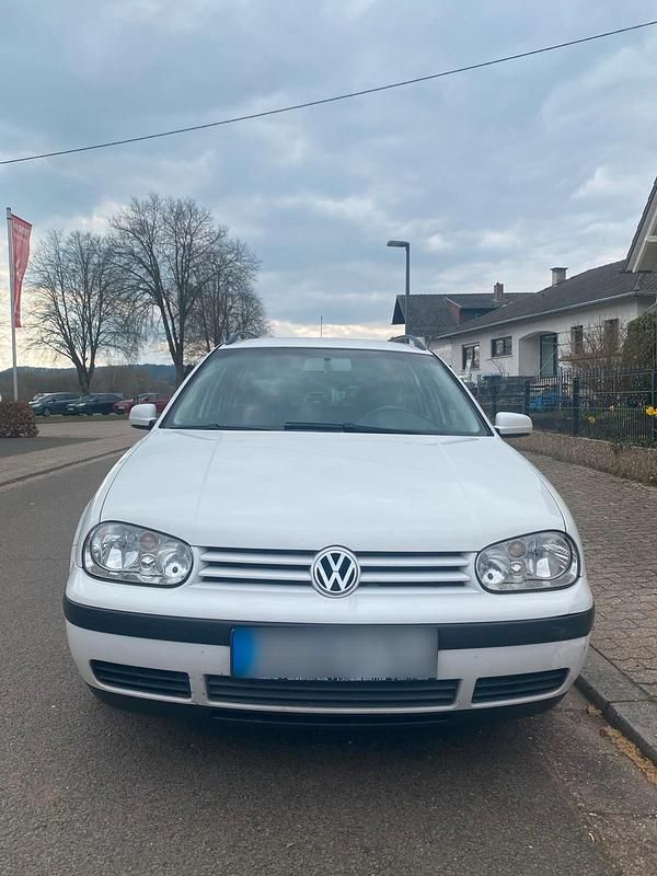 Gebraucht VW Golf IV 110 PS (80 kW) 2002 Weiß Kombi