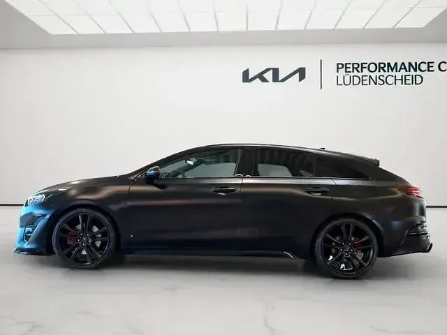 Gebraucht Kia ProCeed GT GT 204 PS (150 kW) 2022 Schwarz Kleinwagen