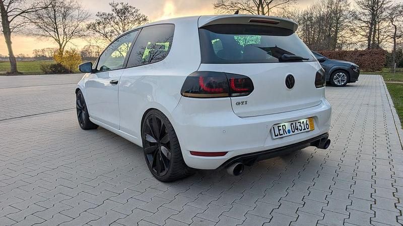 Gebraucht VW Golf VI GTI 211 PS (155 kW) 2009 Weiß Kleinwagen