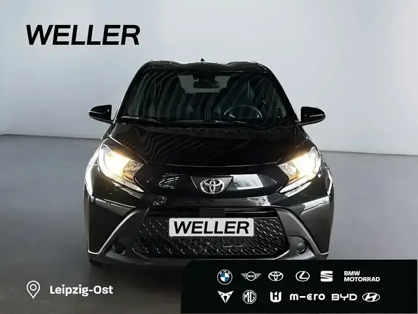Gebraucht Toyota Aygo 72 PS (52 kW) 2025 Black mica (schwarz) Kleinwagen