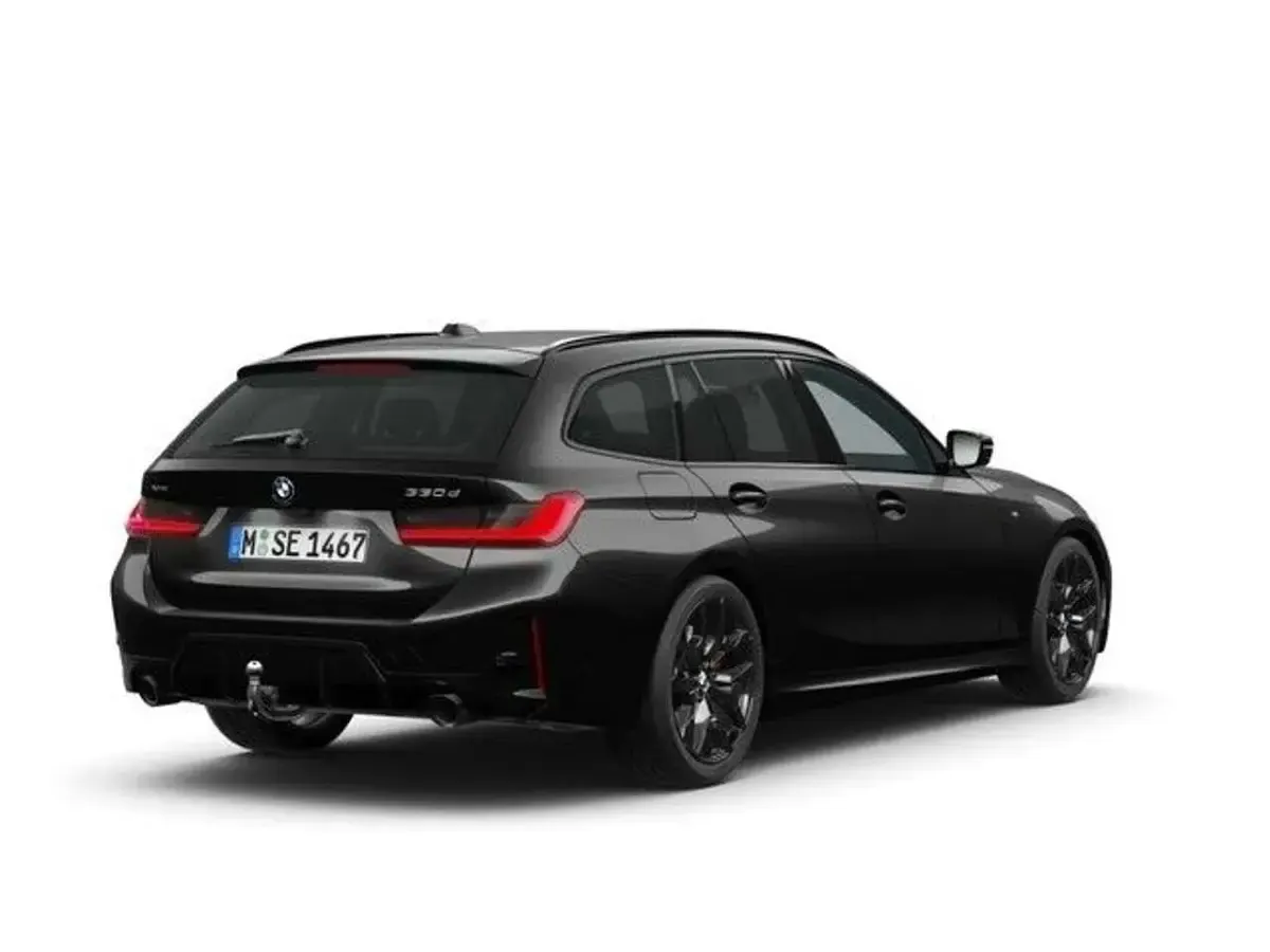Gebraucht BMW 330 M Sport 286 PS (210 kW) 2025 Schwarz Kombi