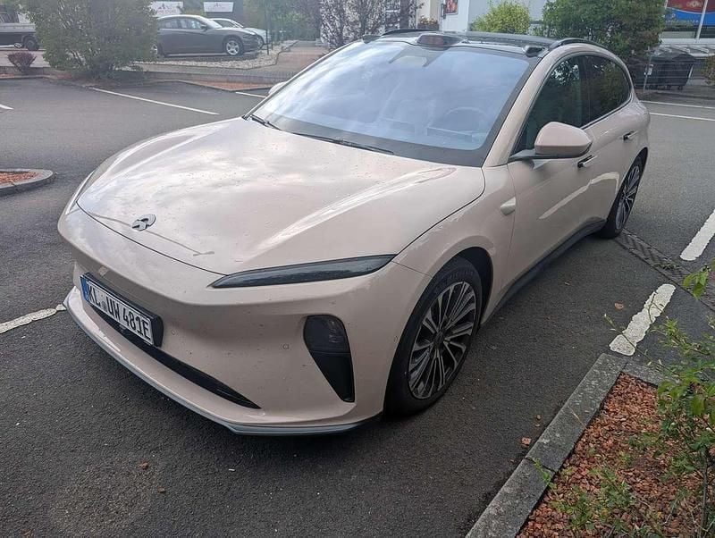 Beige Gebraucht 2024 Nio ET5 Limousine | 22.000 € - Bild 1/4