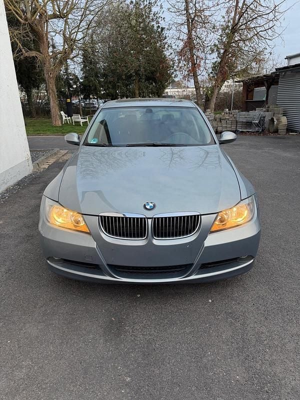 Gebraucht BMW 320 163 PS (119 kW) 2005 Andere farben Limousine