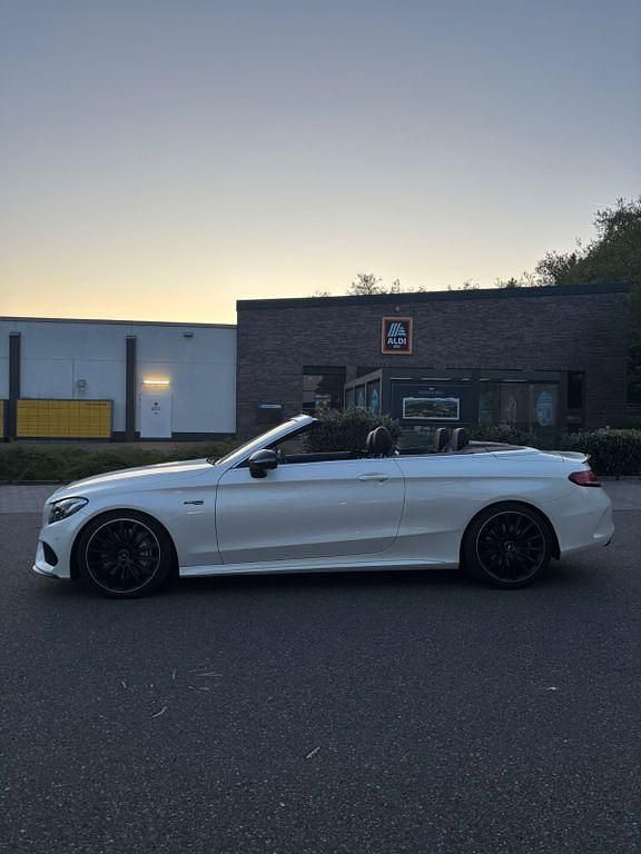 Weiß Gebraucht 2017 Mercedes C43 AMG AMG Cabrio | 37.500 € (Fairer Preis) - Bild 1/4