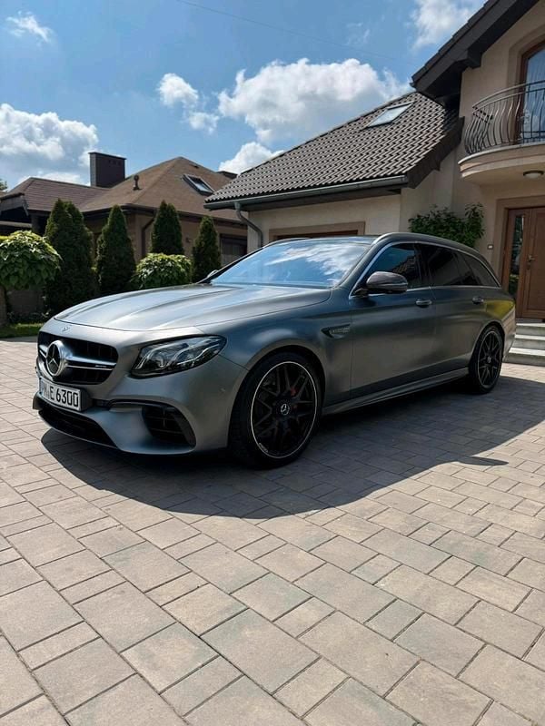 Grau Gebraucht 2018 Mercedes E63S AMG Kombi | 49.800 € (Superpreis) - Bild 1/4