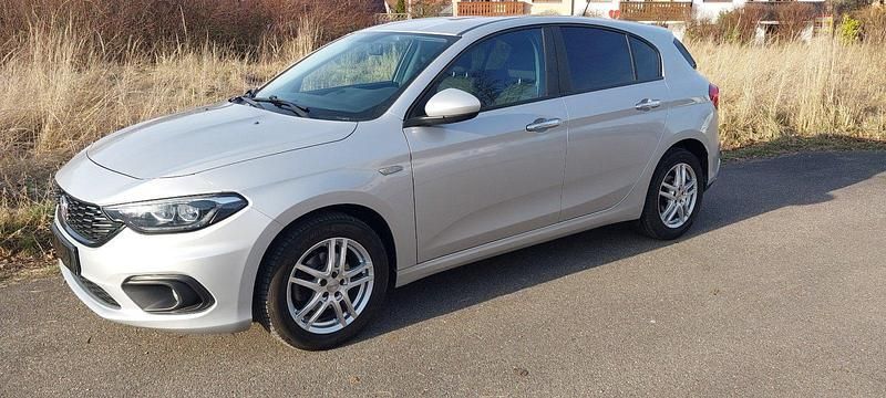 Gebraucht Fiat Tipo 120 PS (88 kW) 2017 Grau Kombi