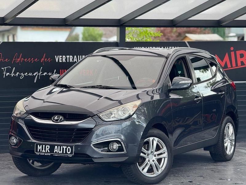 Grau Gebraucht 2010 Hyundai ix35 Style SUV | 9.900 € (Teuer) - Bild 1/4
