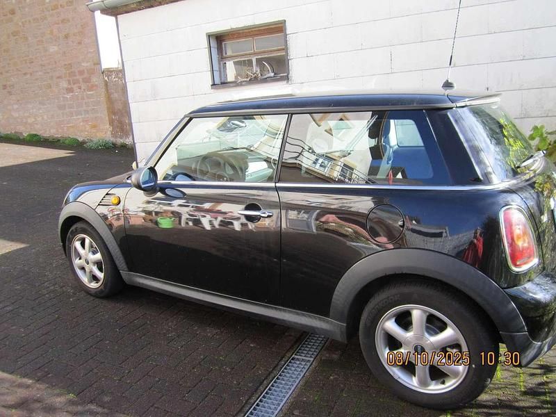 Gebraucht Mini ONE 95 PS (69 kW) 2009 Schwarz Kleinwagen