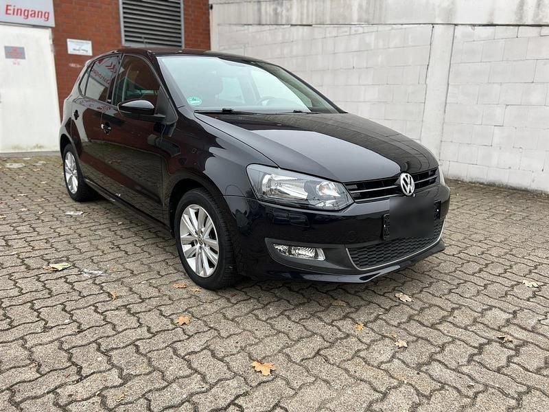 Schwarz Gebraucht 2011 VW Polo Highline Limousine | 3.900 € (Superpreis) - Bild 1/4