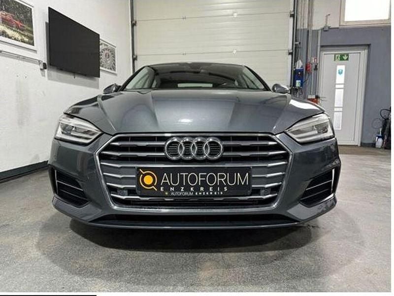 Gebraucht Audi A5 Ambiente 135 PS (99 kW) 2019 Grau Coupé