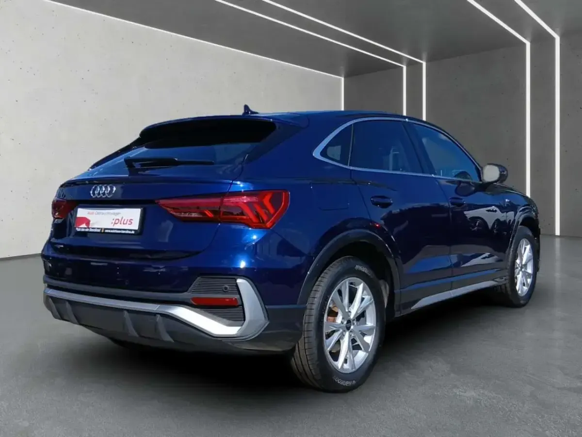 Gebraucht Audi Q3 S-Line 150 PS (110 kW) 2025 Navarrablau metallic SUV