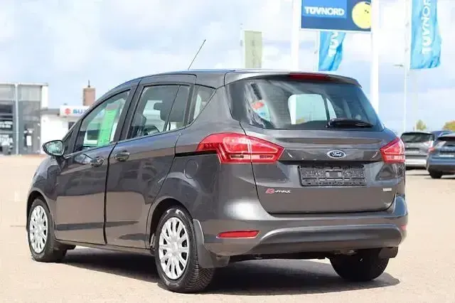 Używany Ford B-MAX Trend 101 KM (74 kW) 2014 Szary Minivan