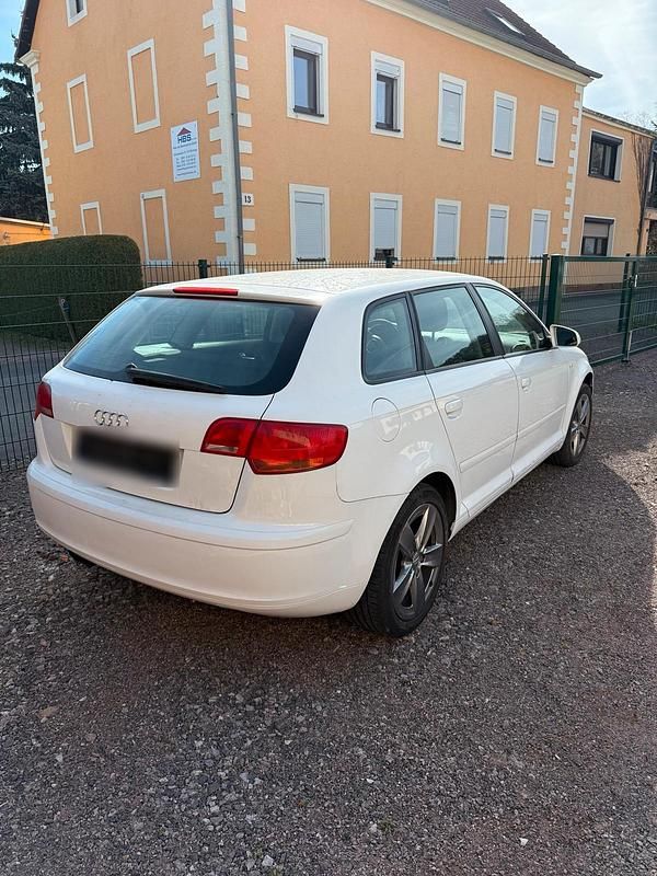 Gebraucht Audi A3 125 PS (91 kW) 2008 Weiß Kleinwagen