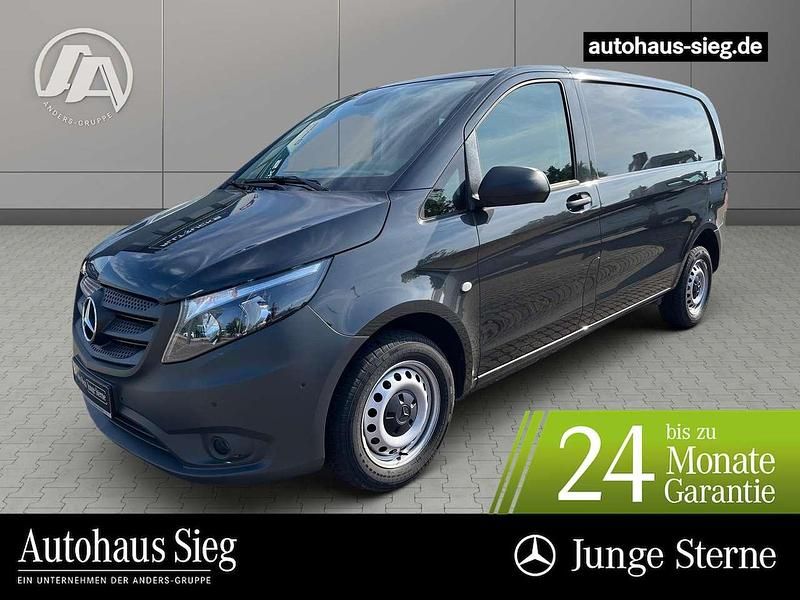 Graphitgrau Gebraucht 2024 Mercedes Vito Van / Kleinbus | 37.473 € (Teuer) - Bild 1/3