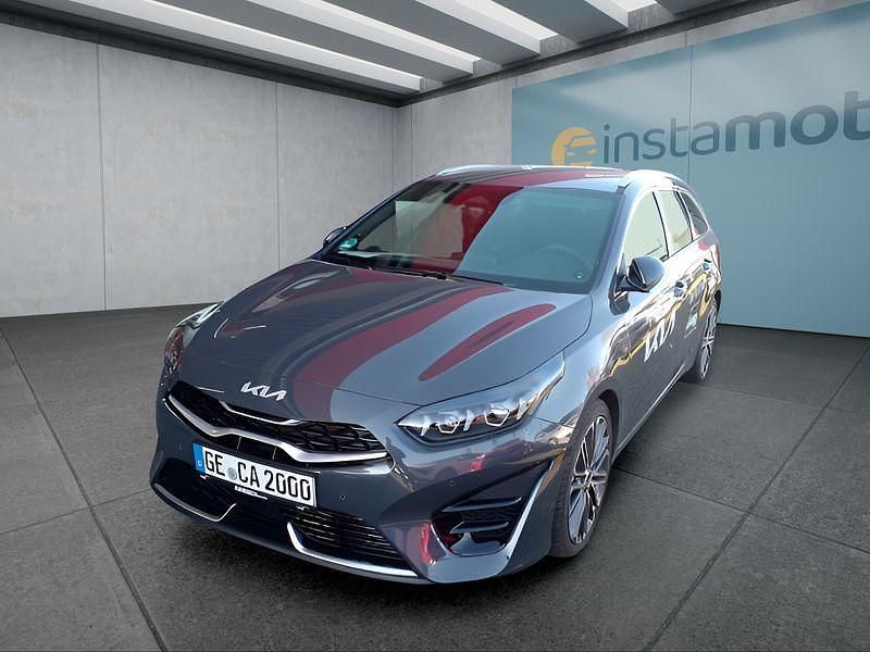 Grau Gebraucht 2024 Kia Ceed GT Kombi | 31.499 € (Teuer) - Bild 1/4