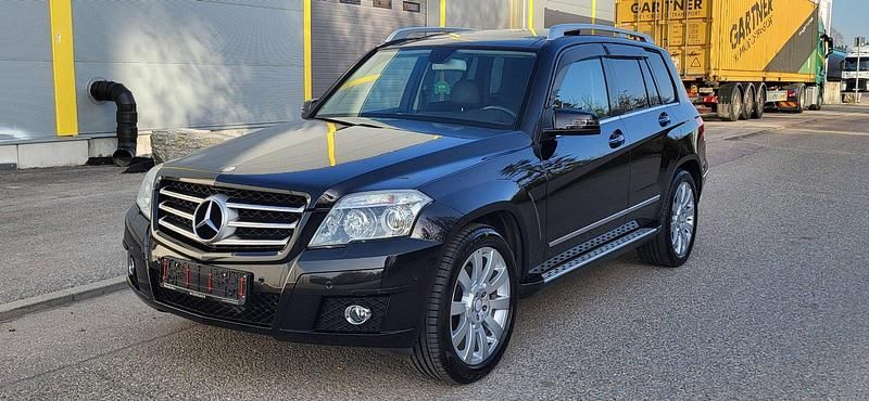 Gebraucht Mercedes GLK300 231 PS (169 kW) 2009 Schwarz SUV