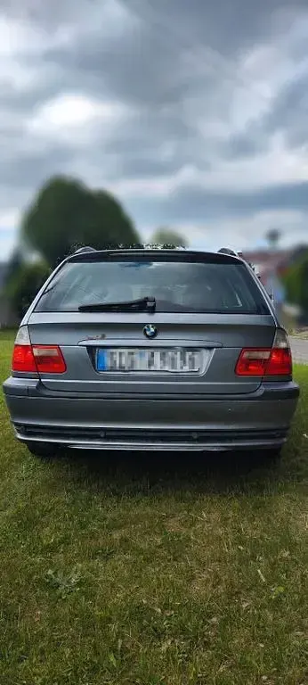 Gebraucht BMW 320 150 PS (110 kW) 2005 Silber Kombi
