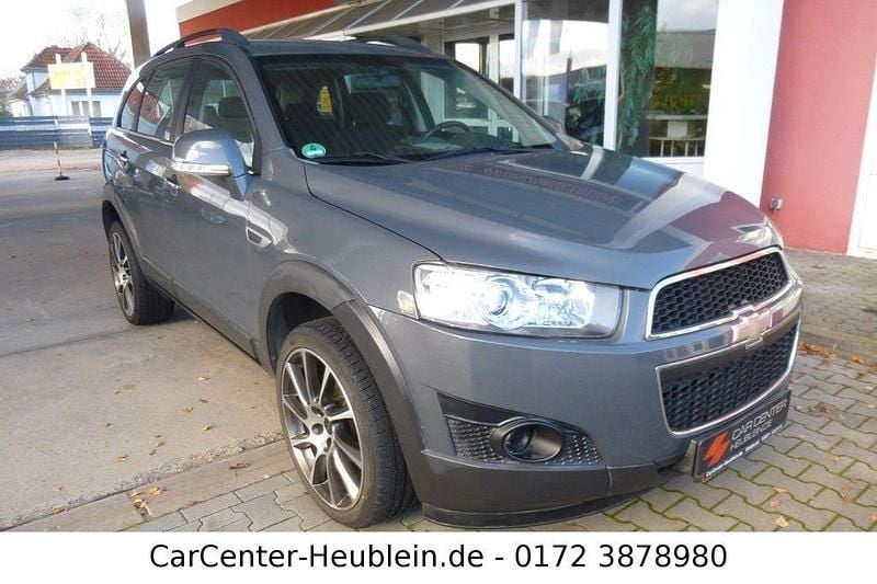 Gebraucht Chevrolet Captiva LS 167 PS (122 kW) 2011 Grau SUV