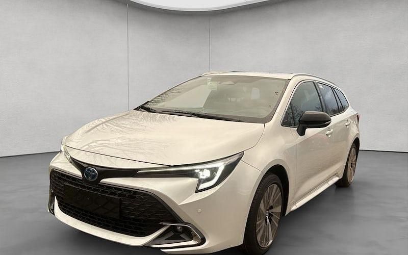 Neu Toyota Corolla 178 PS (130 kW) 2025 Weiß Kombi