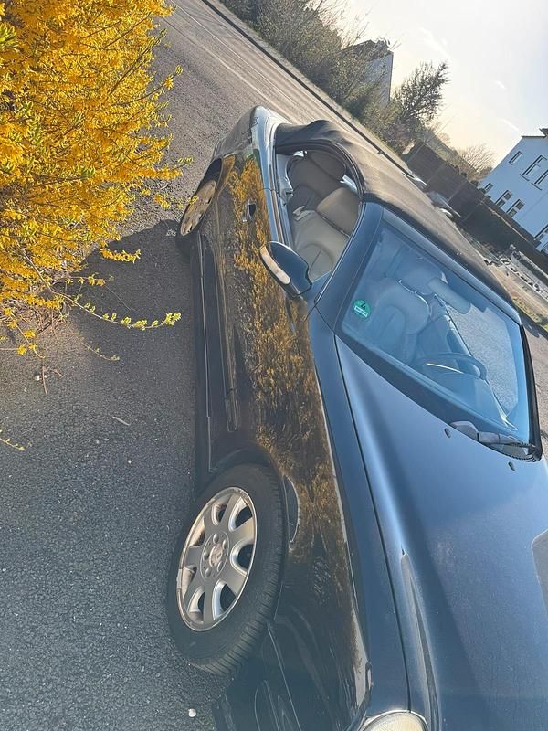 Gebraucht Mercedes CLK200 163 PS (119 kW) 2002 Schwarz Cabrio