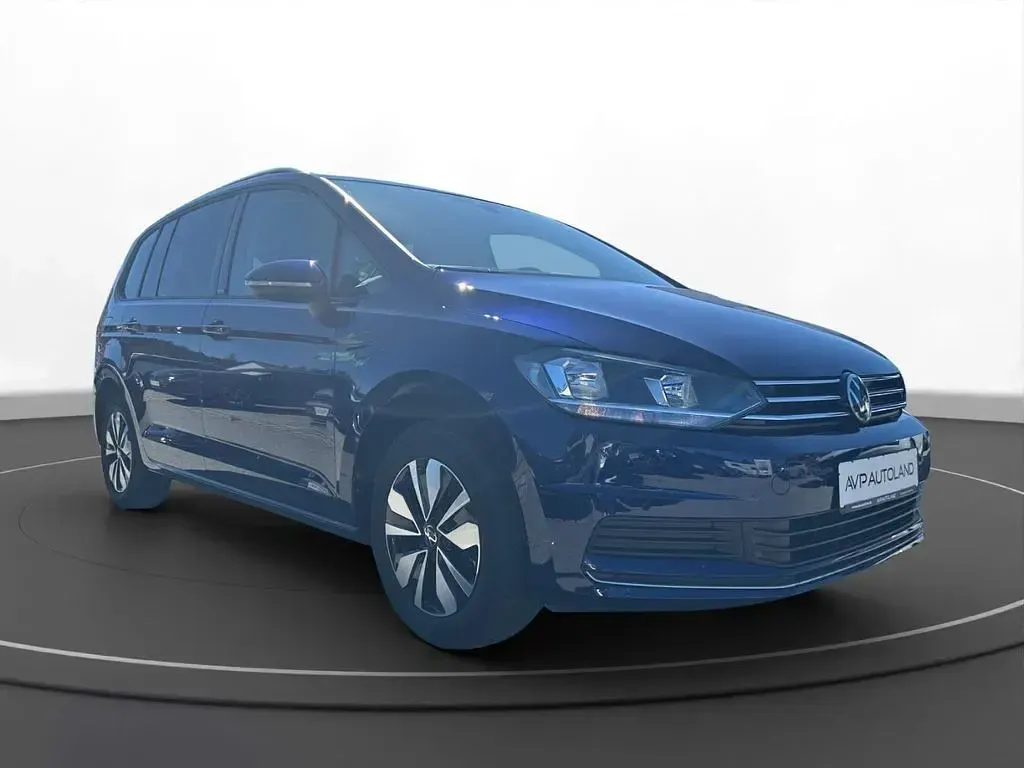 Gebraucht VW Touran Move 122 PS (89 kW) 2024 Atlantik blue Van / Kleinbus