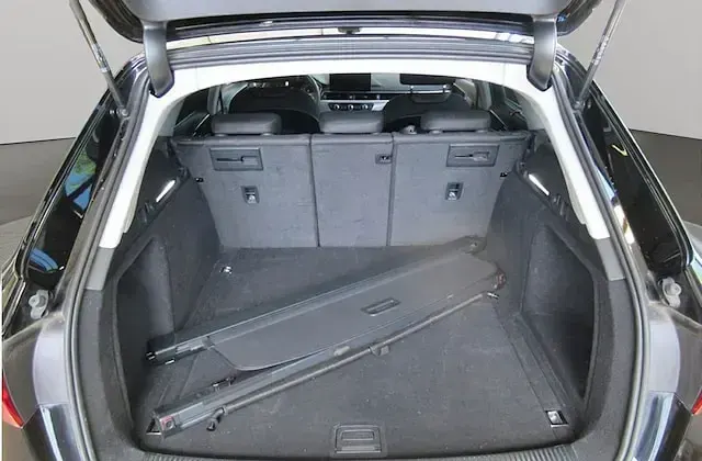 Gebraucht Audi A4 Advanced Plus 204 PS (150 kW) 2023 Brillantschwarz Kombi