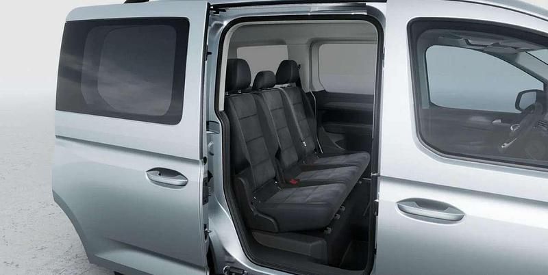 Neu VW Caddy 102 PS (75 kW) 2025 Oyster silver metallic Van / Kleinbus