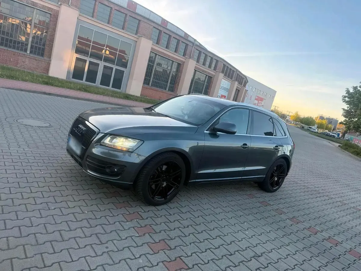 Usata Audi Q5 240 CV (176 kW) 2010 Grigio SUV