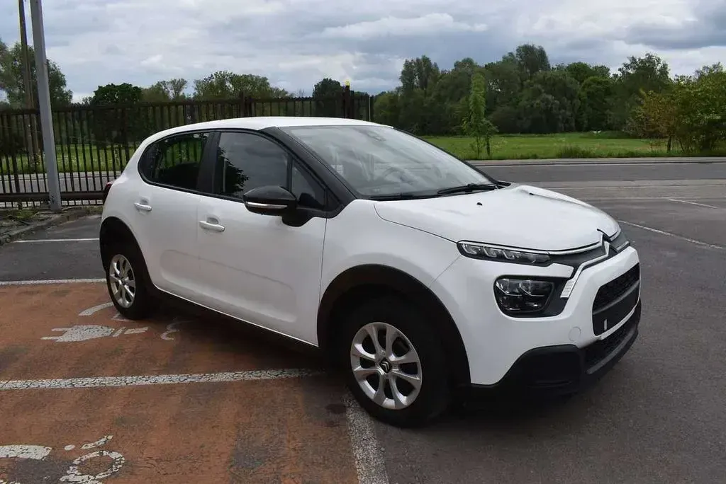 Gebraucht Citroën C3 Live 83 PS (61 kW) 2022 Weiß Kleinwagen