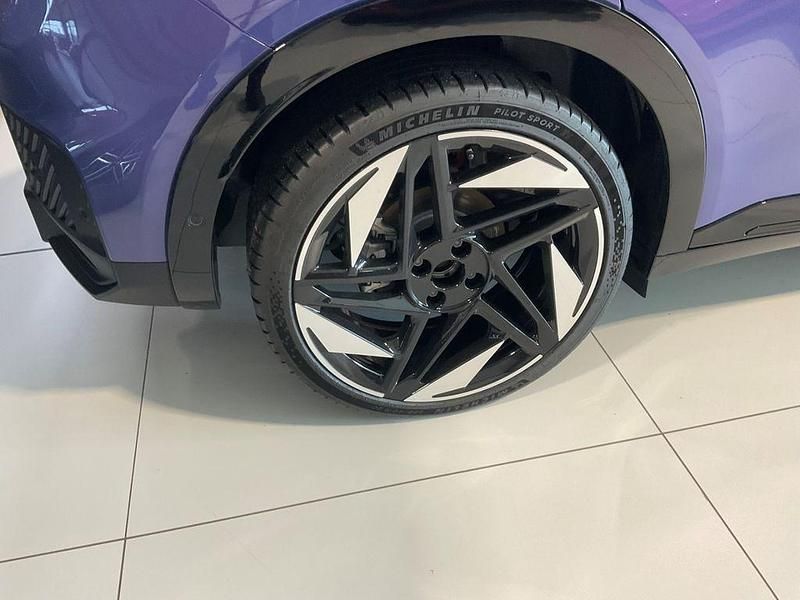 Nowe Abarth 600e Scorpionissima 206 kW (281 KM) 2025 Purpurowy SUV